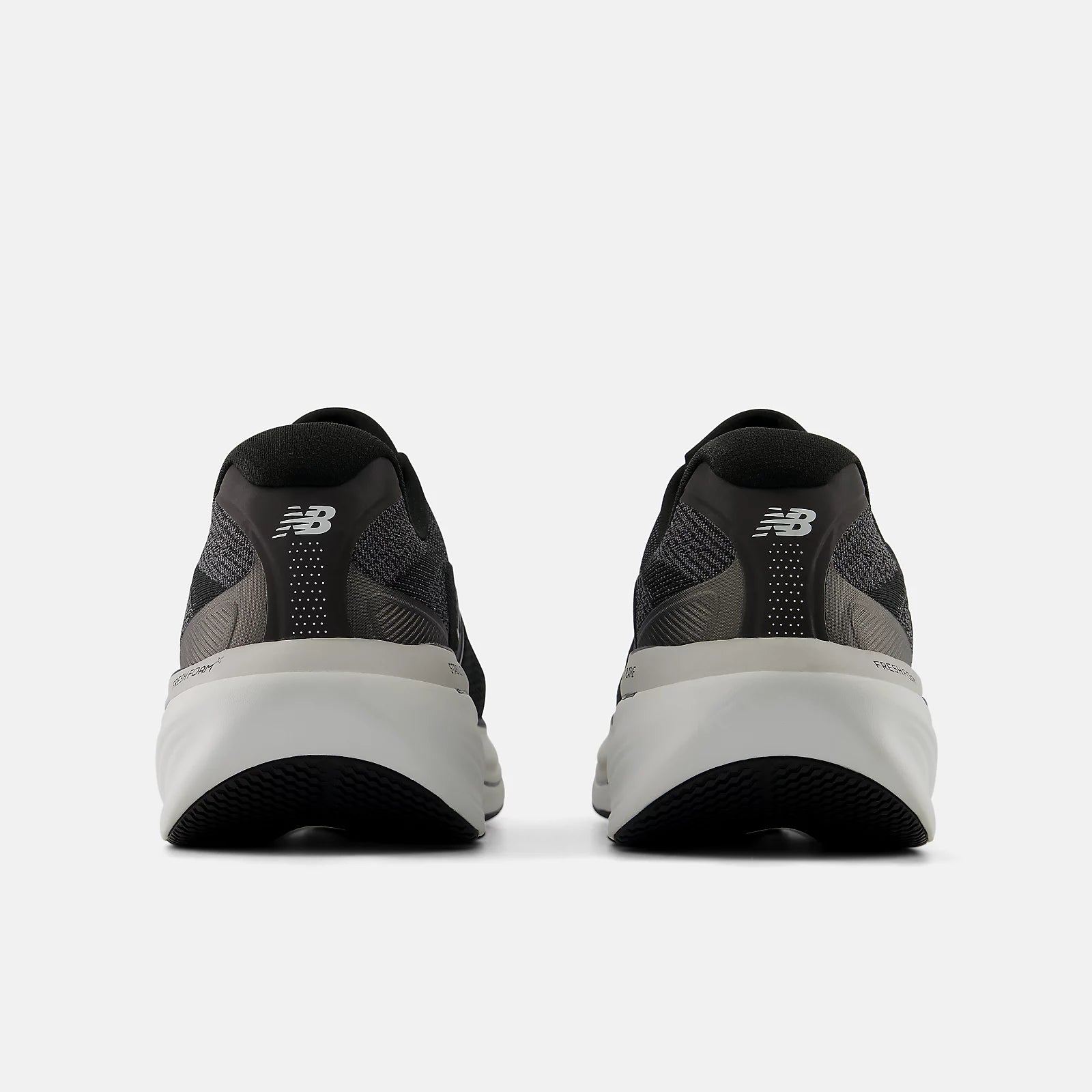Men's New Balance 860 v15